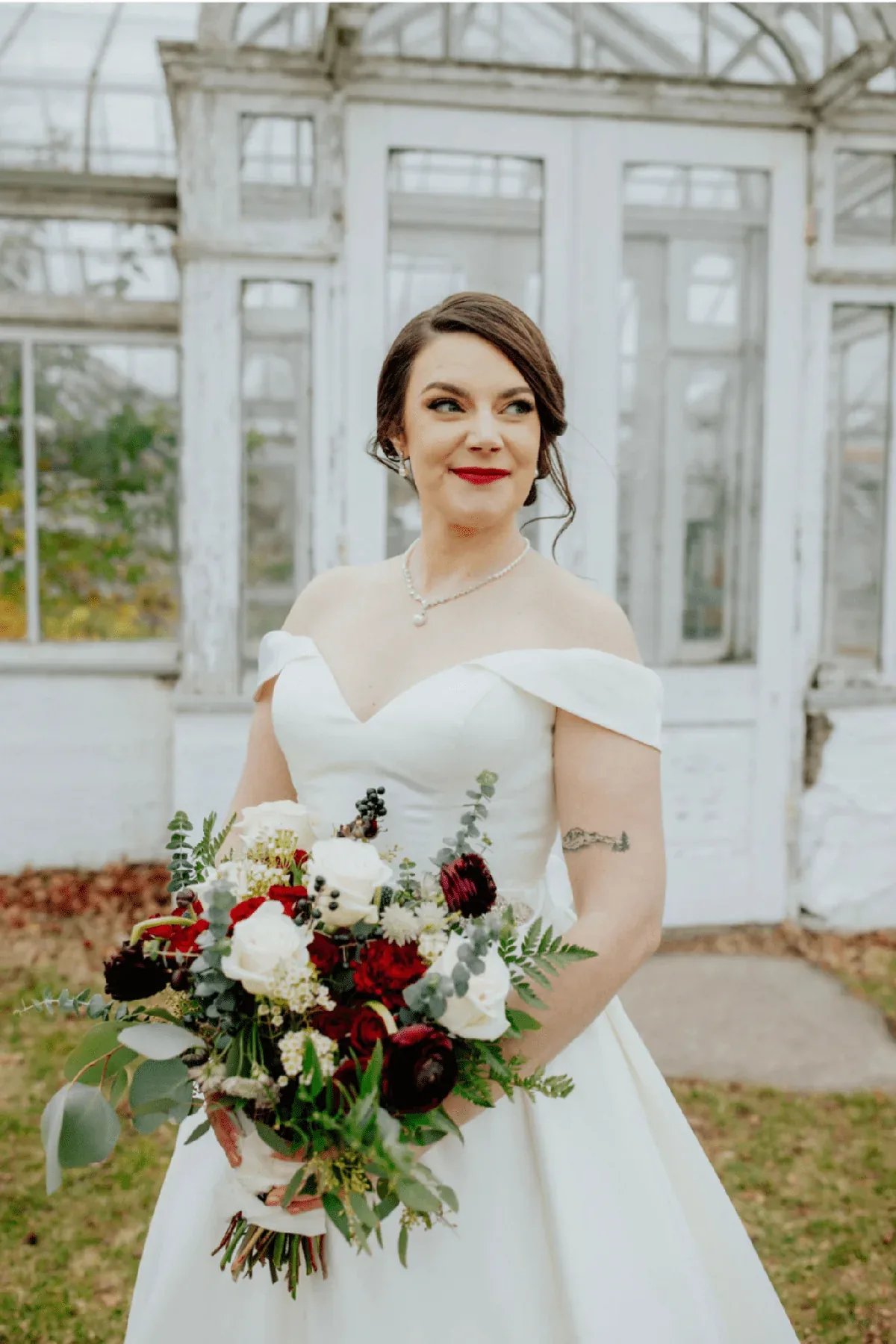 Petite Gathering floral package